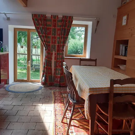 Casa de Férias Bramble Cottage Saint-Didier-en-Donjon