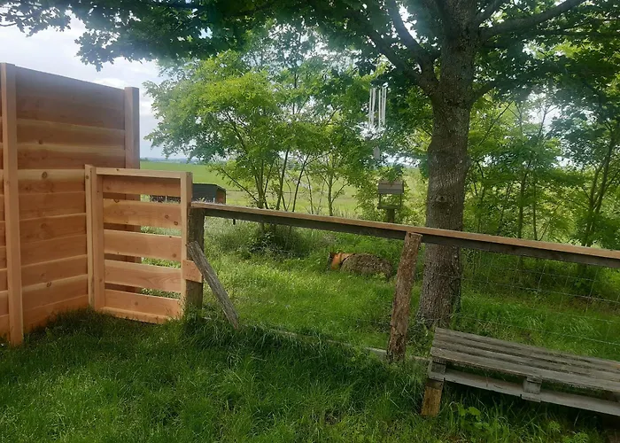 Bramble Cottage * Saint-Didier-en-Donjon